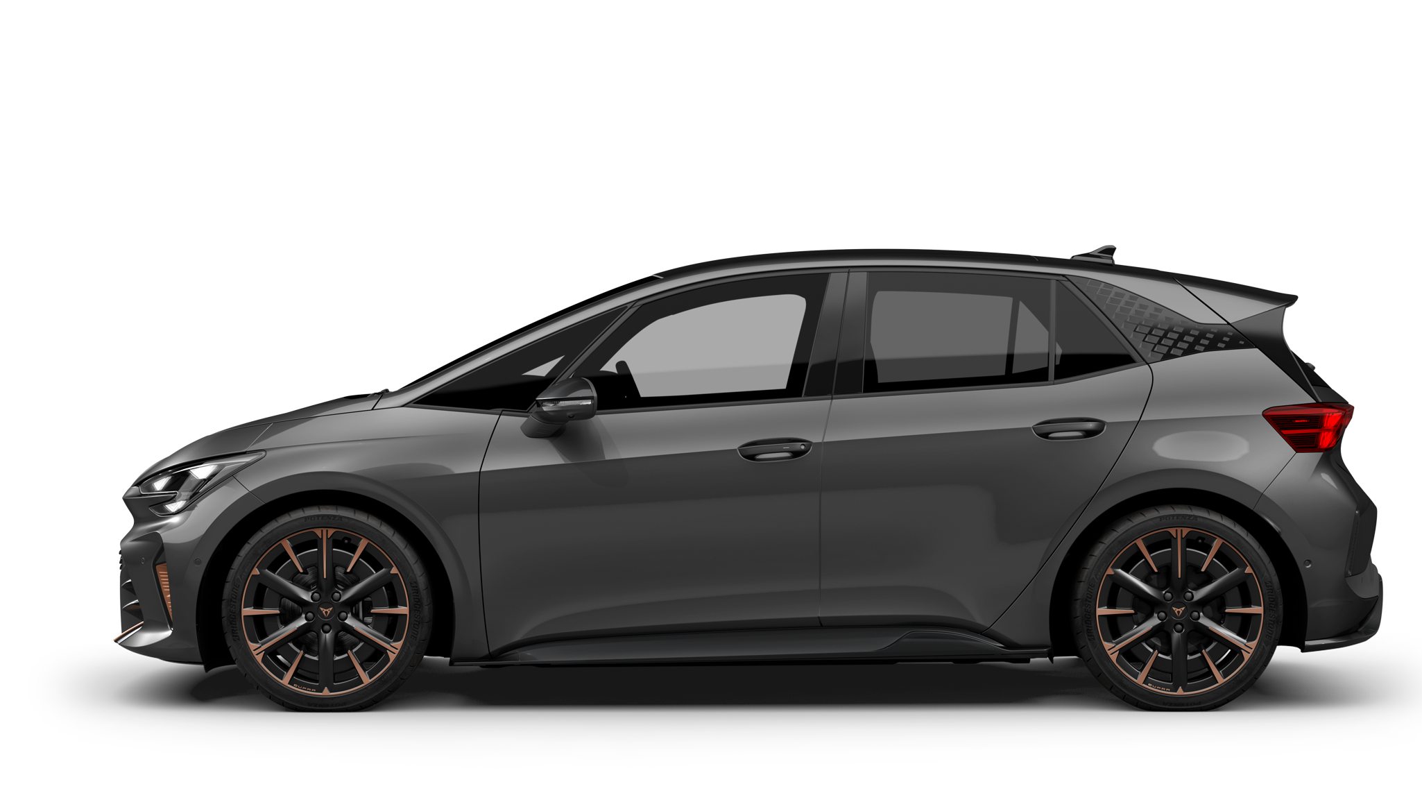 Seitliche Ansicht eines CUPRA Born VZ auf weißem Hintergrund