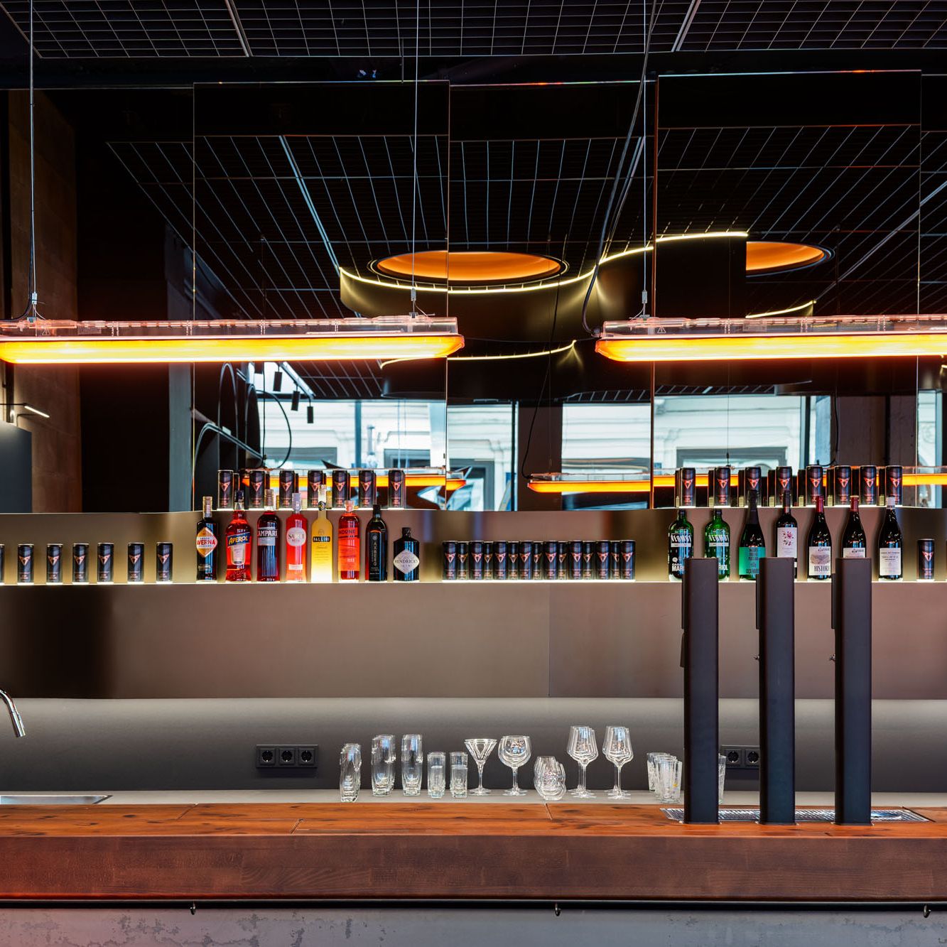 Bar und Getränke