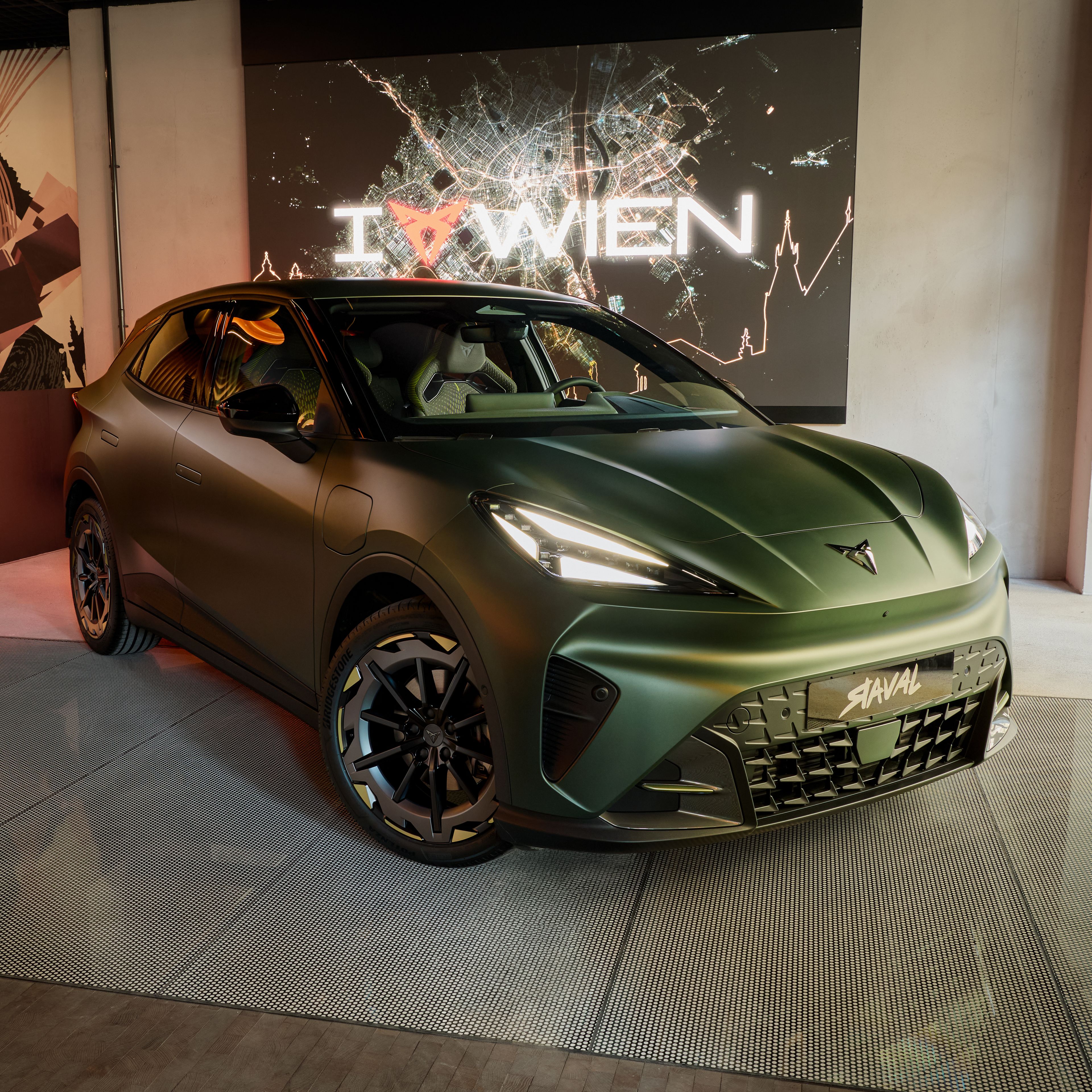 CUPRA Raval VZ matt grün