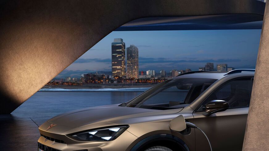CUPRA Formentor e-HYBRID beim Laden