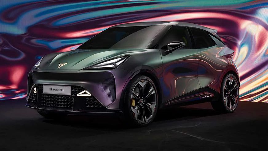 CUPRA UrbanRebel Seitenansicht schräg von vorn