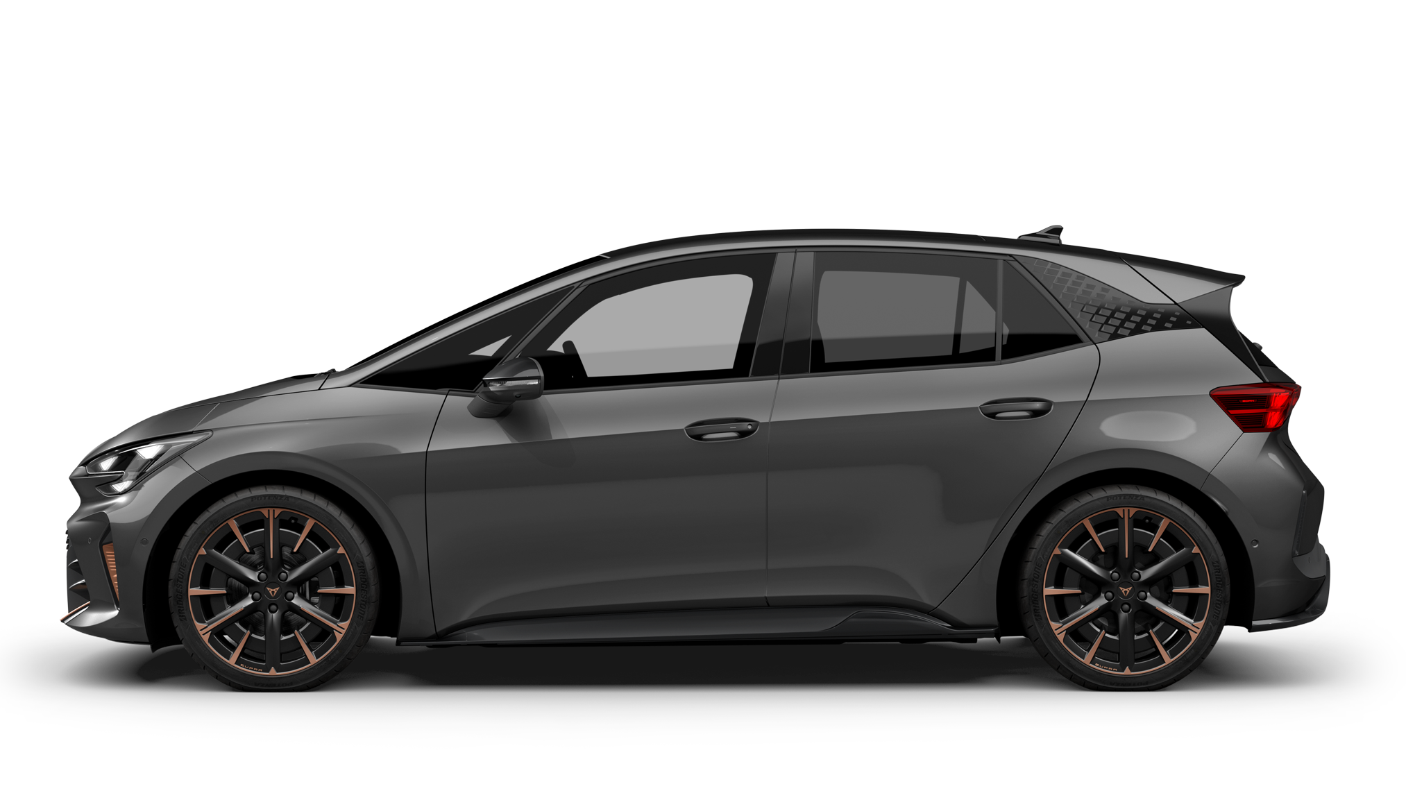 Seitliche Ansicht eines CUPRA Born VZ auf weißem Hintergrund