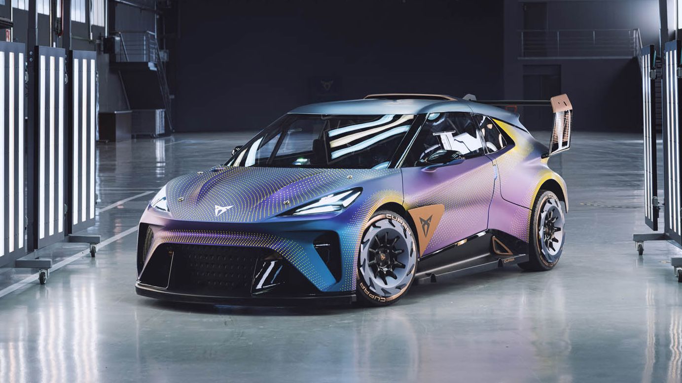 CUPRA Urban Rebel Konzept Car in einer Halle