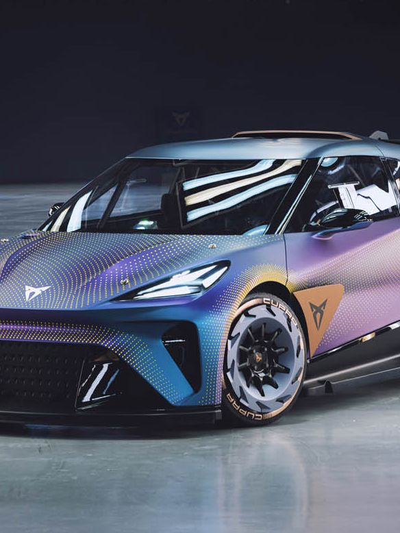 CUPRA Urban Rebel Konzept Car in einer Halle