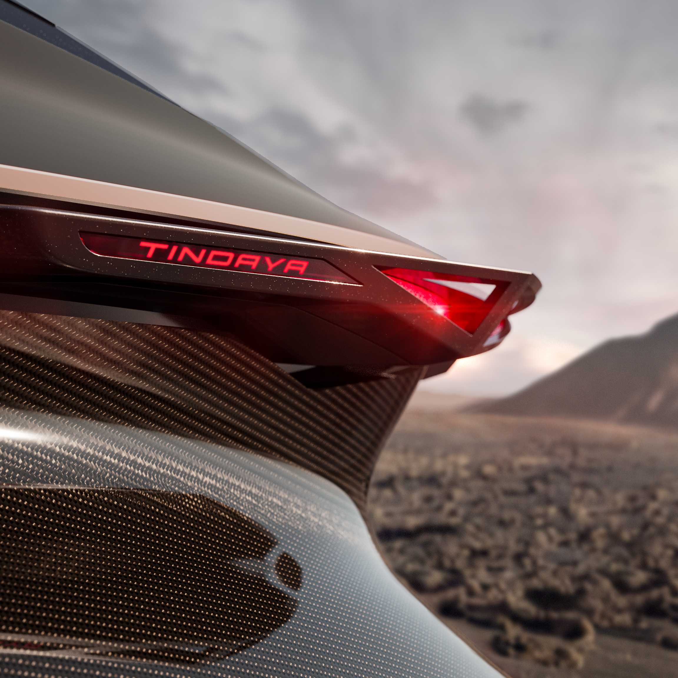 CUPRA Tindaya Heckansicht mit Berg Tindaya im Hintergrund