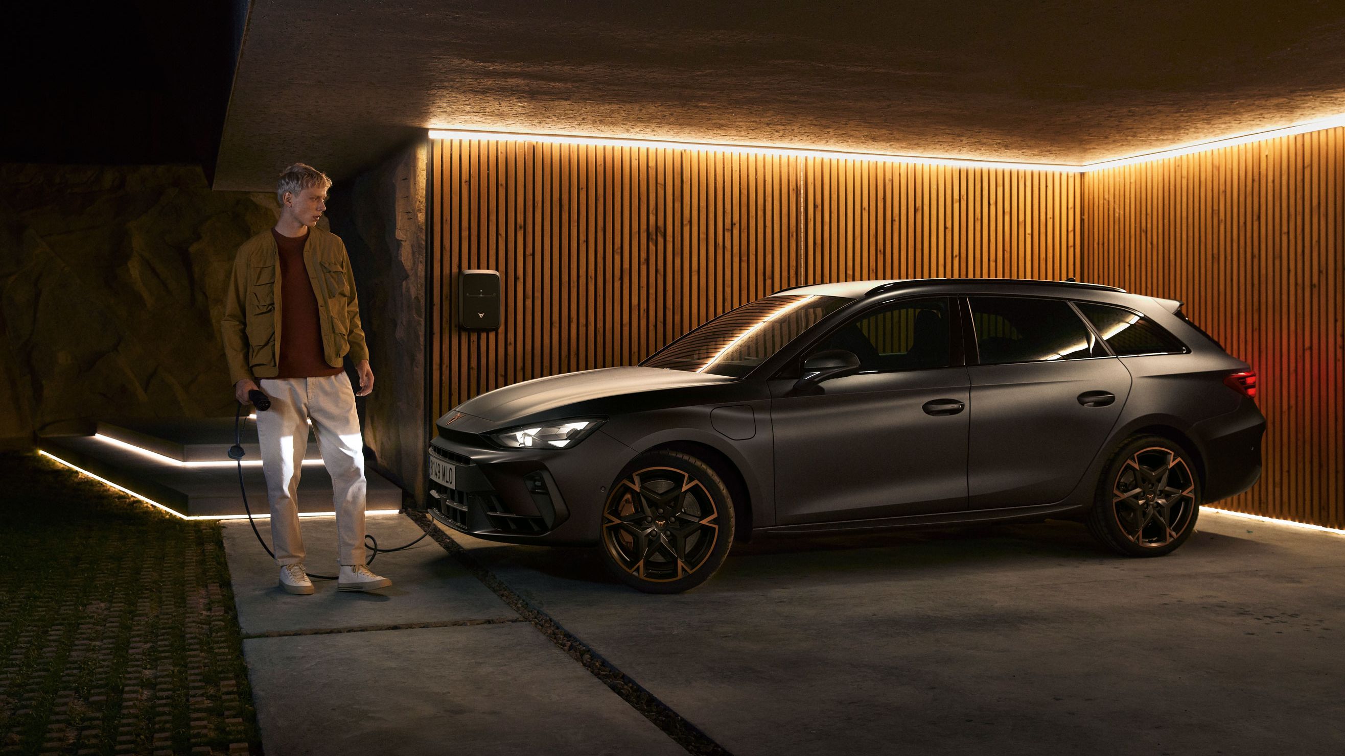 CUPRA Leon Hybrid inkl Ladekabel